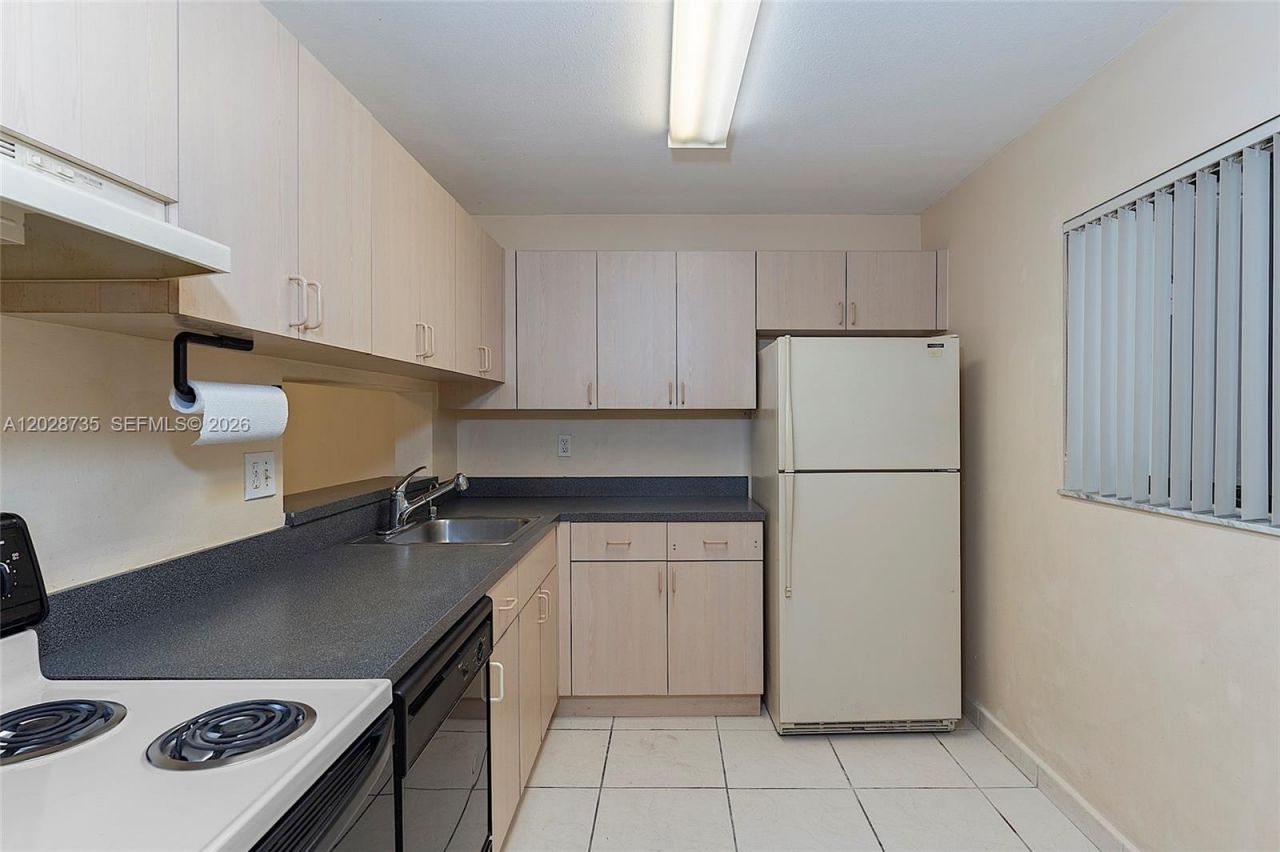 8760 SW 133rd Ave Rd , Unit 301, Miami, FL 33183 Photo