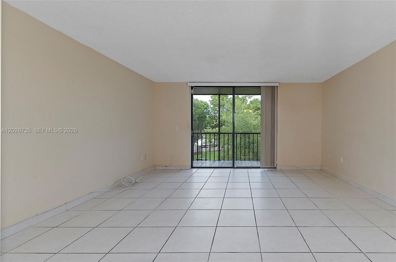 8760 SW 133rd Ave Rd , Unit 301, Miami, FL 33183 Photo