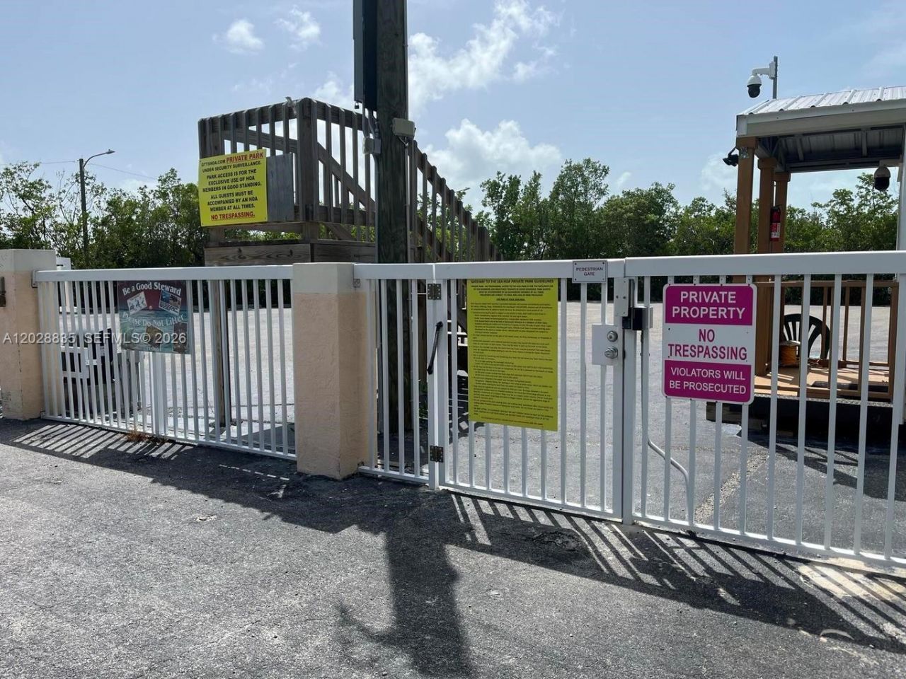 335 Bay View Ave , Key Largo, FL 33037 Photo