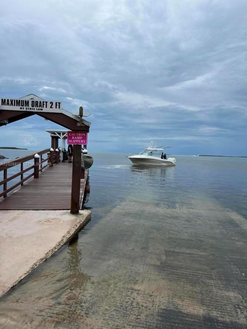 335 Bay View Ave , Key Largo, FL 33037 Photo