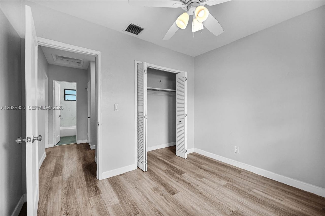130 NE 171st Ter , Miami, FL 33162 Photo