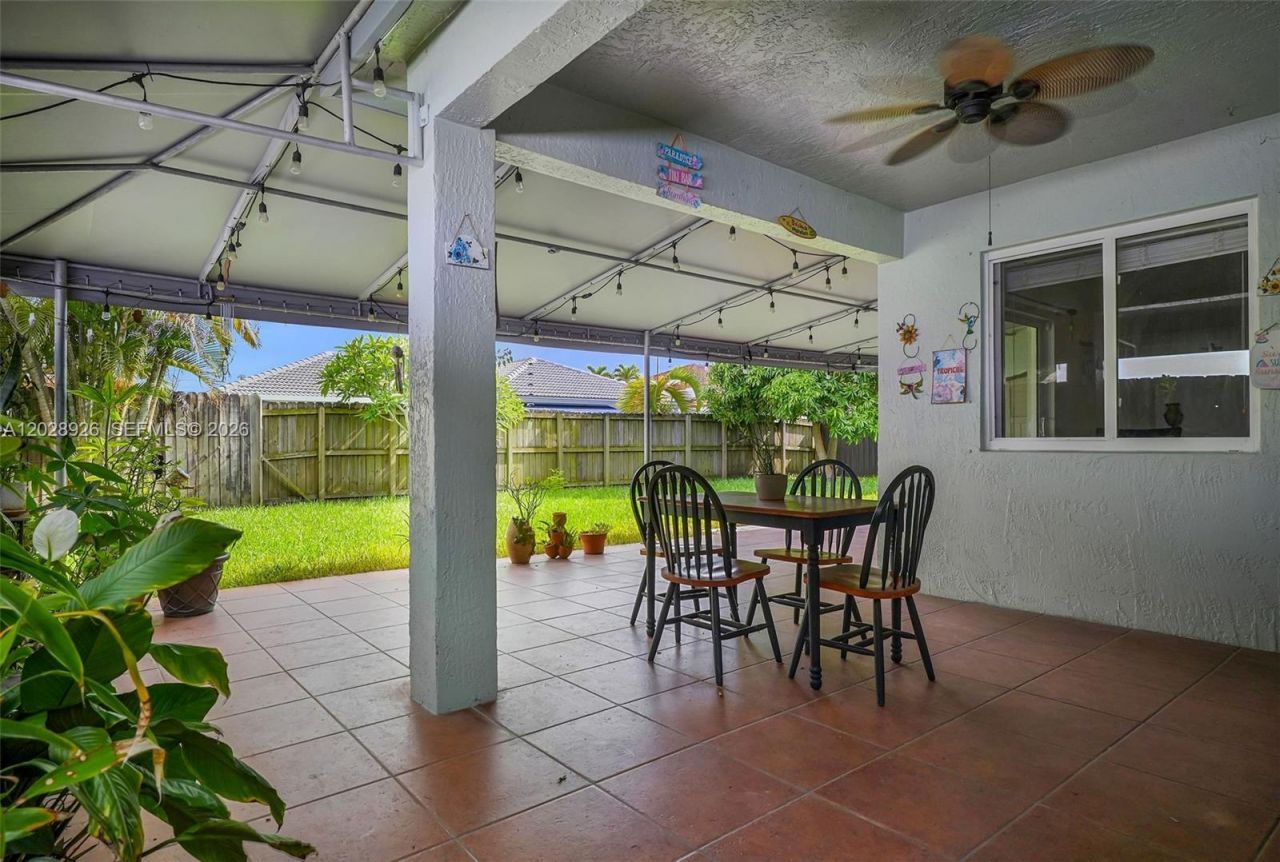 14244 SW 163rd Ter , Miami, FL 33177 Photo