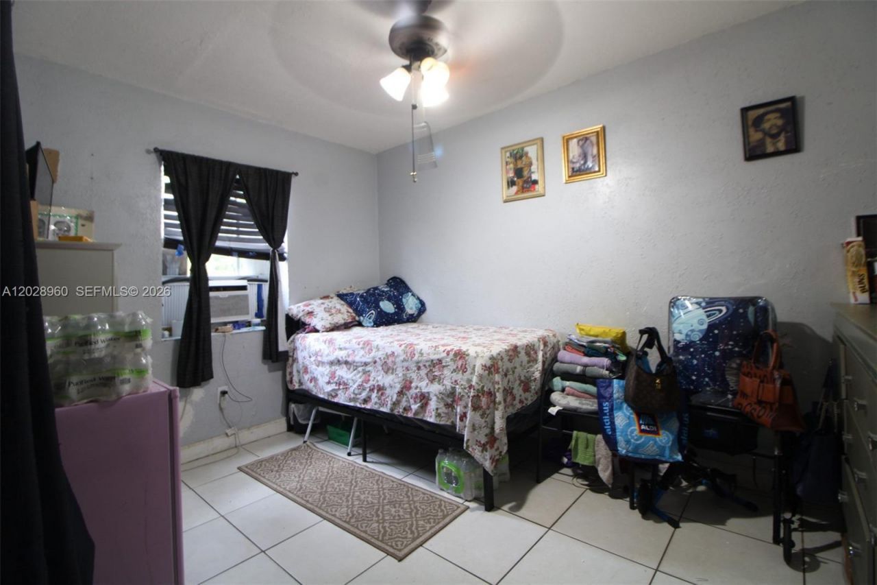 1741 NW 92nd St, Miami, FL 33147 Photo