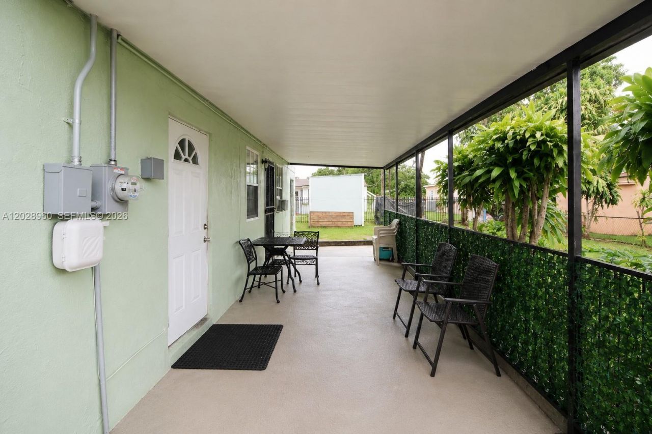 1741 NW 92nd St, Miami, FL 33147 Photo