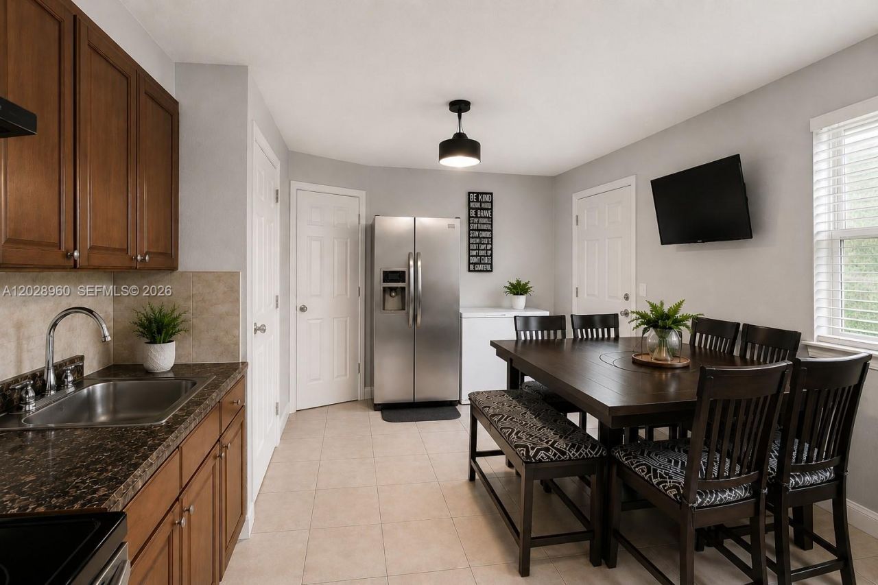 1741 NW 92nd St, Miami, FL 33147 Photo