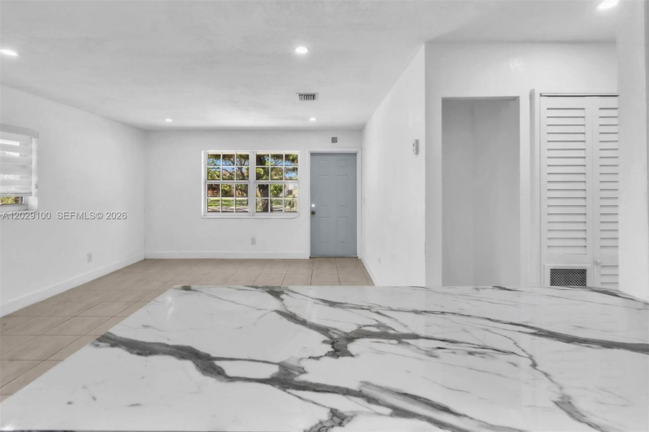 11790 SW 34th St , Miami, FL 33175 Photo