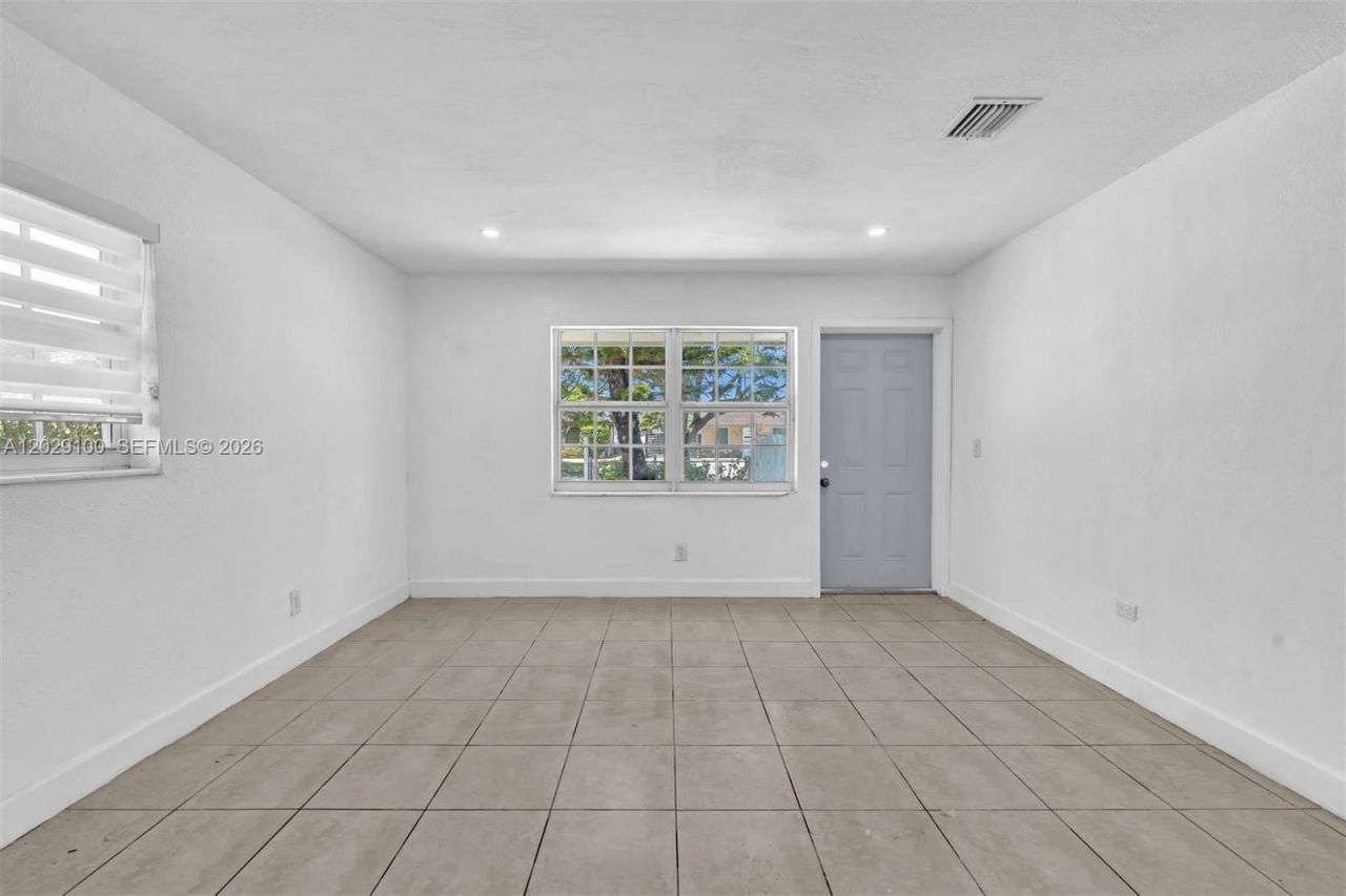 11790 SW 34th St , Miami, FL 33175 Photo