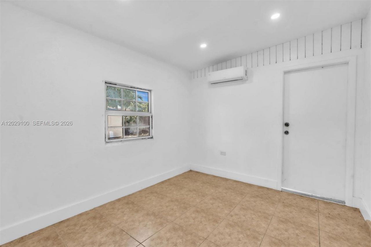 11790 SW 34th St , Miami, FL 33175 Photo