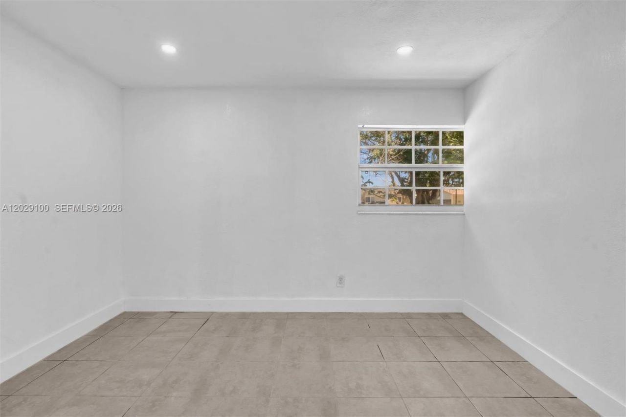 11790 SW 34th St , Miami, FL 33175 Photo