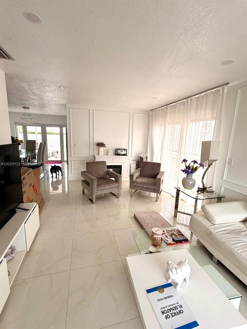13336 NW 5th Ter, Miami, FL 33182 Photo