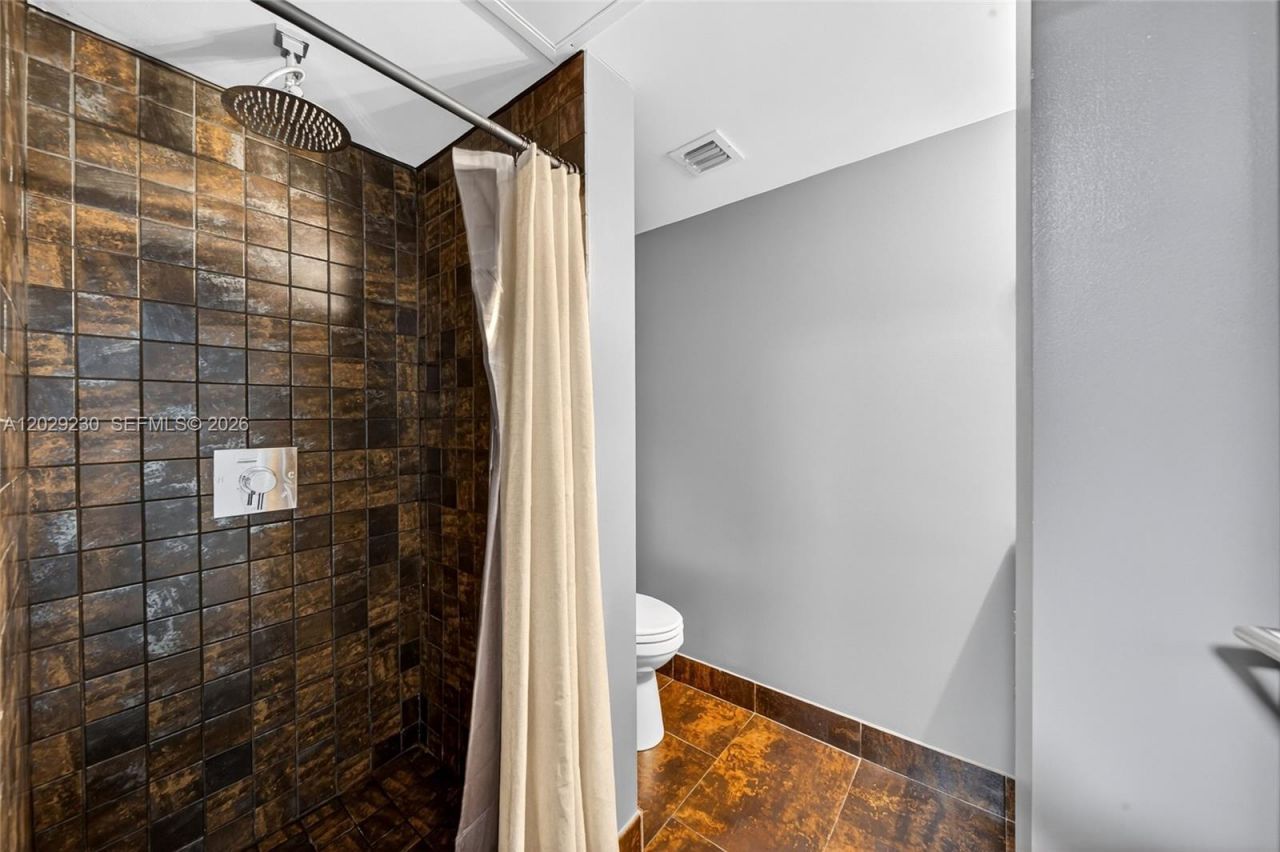 1568 Pennsylvania Ave , Unit 312, Miami Beach, FL 33139 Photo
