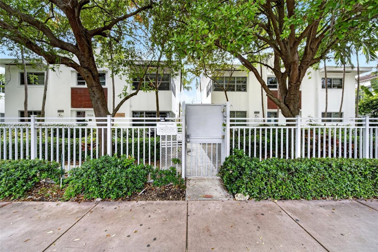 1568 Pennsylvania Ave , Unit 312, Miami Beach, FL 33139 Photo