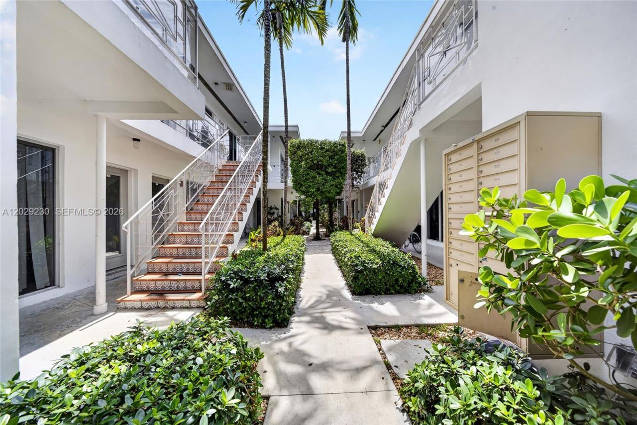 1568 Pennsylvania Ave , Unit 312, Miami Beach, FL 33139 Photo