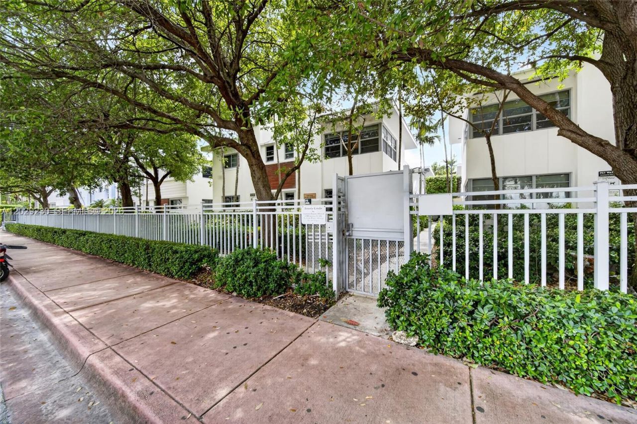 1568 Pennsylvania Ave , Unit 312, Miami Beach, FL 33139 Photo