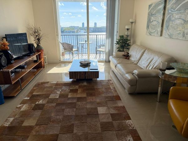 17100 N Bay Rd, Unit 1605, Sunny Isles Beach, FL 33160