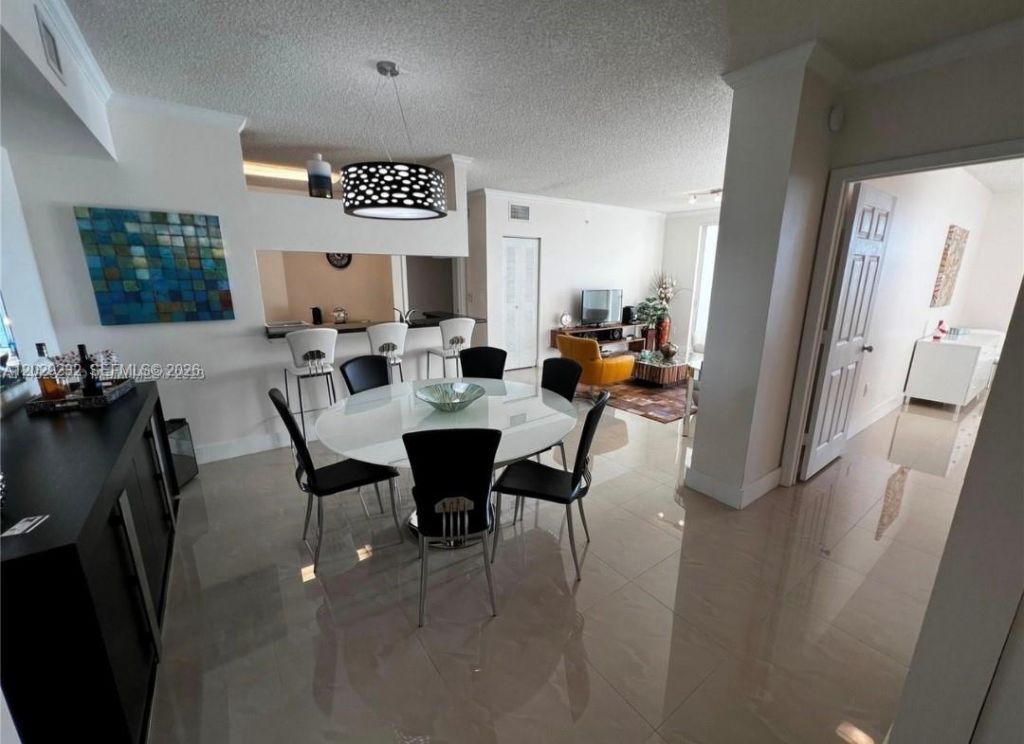 17100 N Bay Rd, Unit 1605, Sunny Isles Beach, FL 33160 Photo