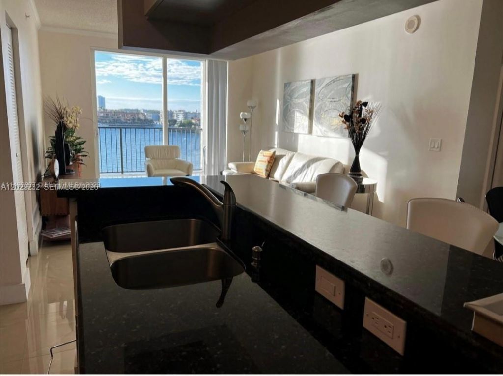 17100 N Bay Rd, Unit 1605, Sunny Isles Beach, FL 33160 Photo