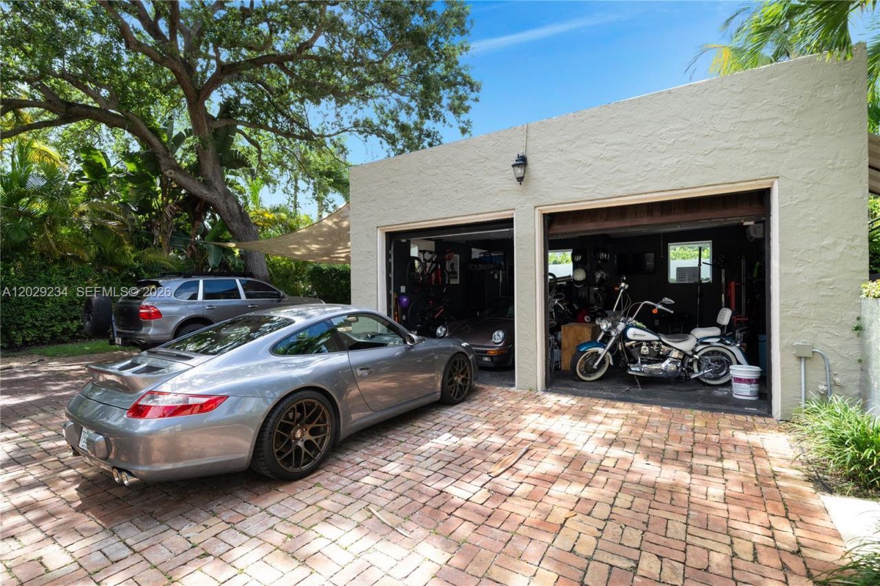 273 NE 98th St, Miami Shores, FL 33138 Photo