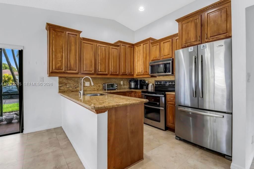 971 NW 89th Ave , Plantation, FL 33324 Photo