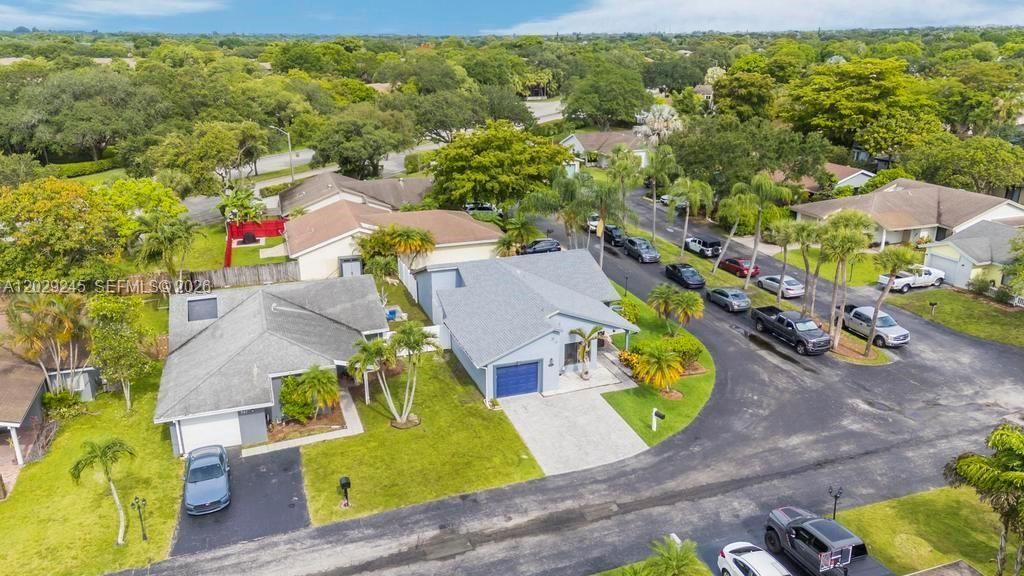 971 NW 89th Ave , Plantation, FL 33324 Photo