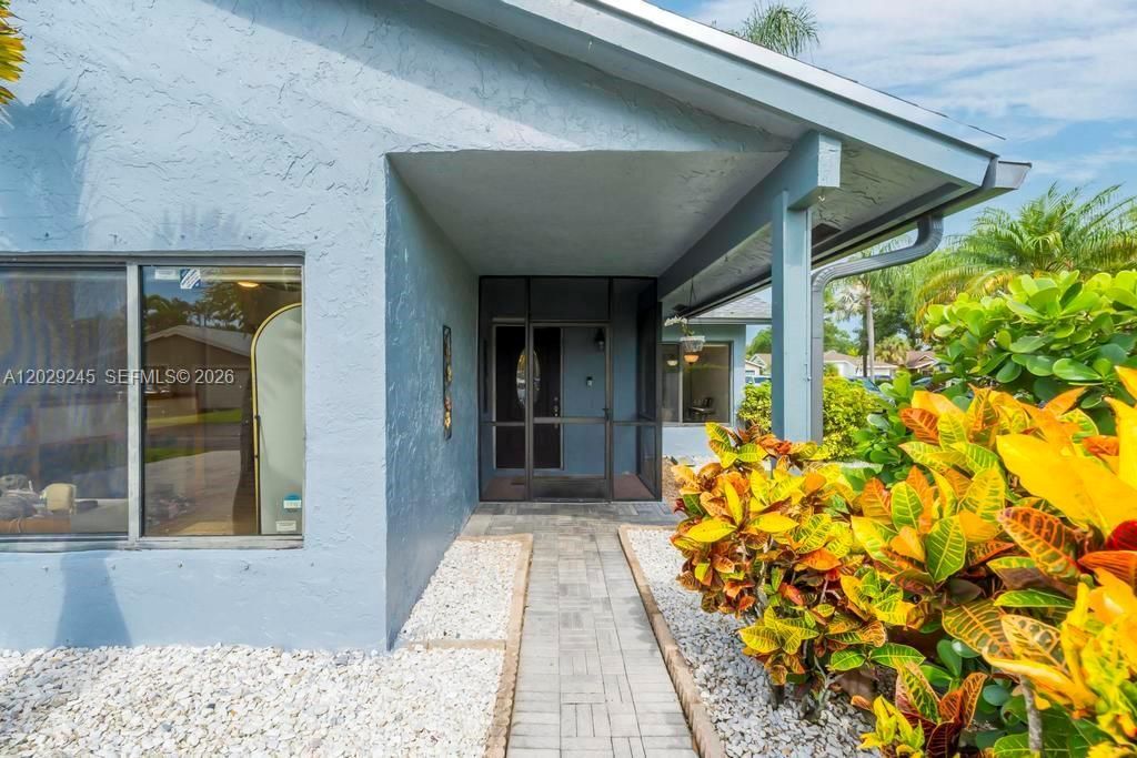 971 NW 89th Ave , Plantation, FL 33324 Photo