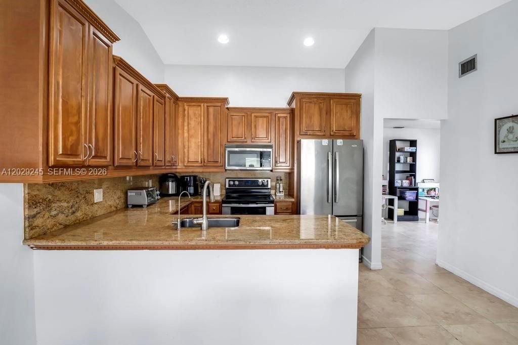 971 NW 89th Ave , Plantation, FL 33324 Photo