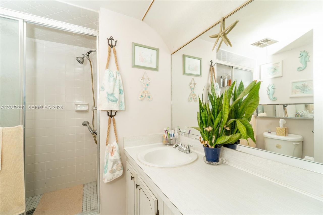 2811 N Pine Island Rd, Unit 102, Sunrise, FL 33322 Photo