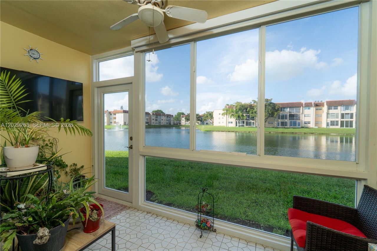 2811 N Pine Island Rd, Unit 102, Sunrise, FL 33322 Photo