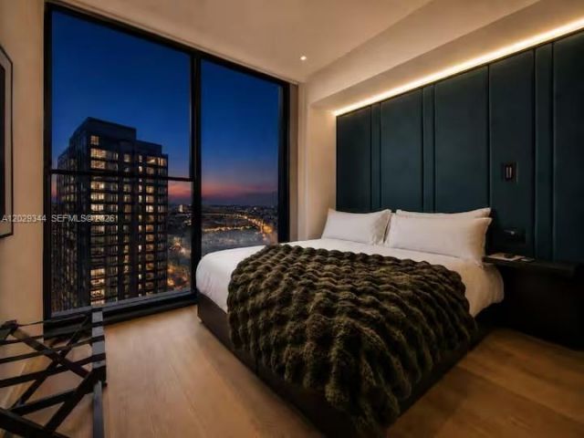 20 NE 11th St, Unit 2606A, Miami, FL 33132 Photo