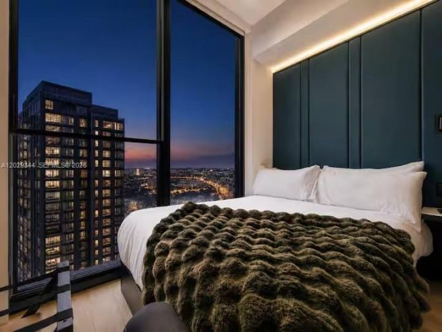 20 NE 11th St, Unit 2606A, Miami, FL 33132 Photo