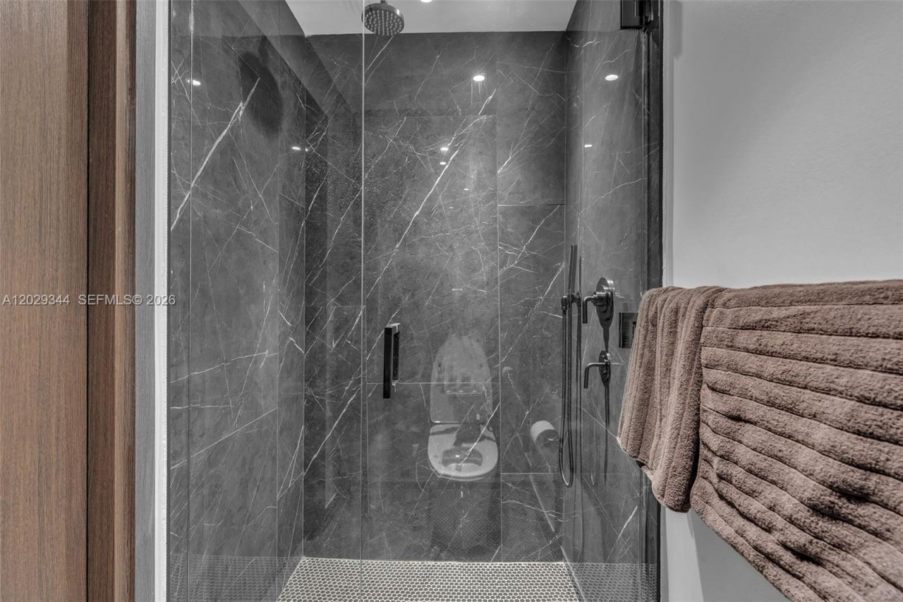20 NE 11th St , Unit 2606A, Miami, FL 33132 Photo