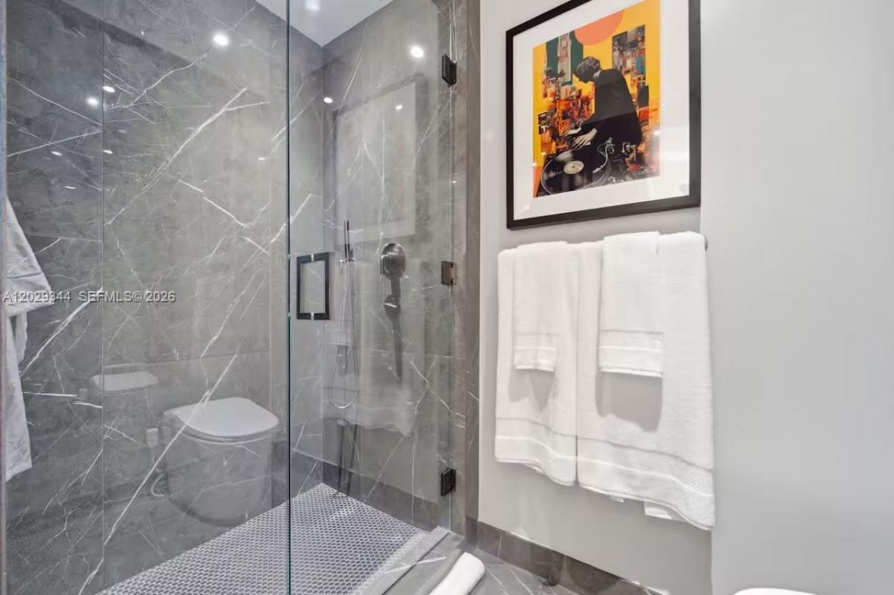 20 NE 11th St, Unit 2606A, Miami, FL 33132 Photo