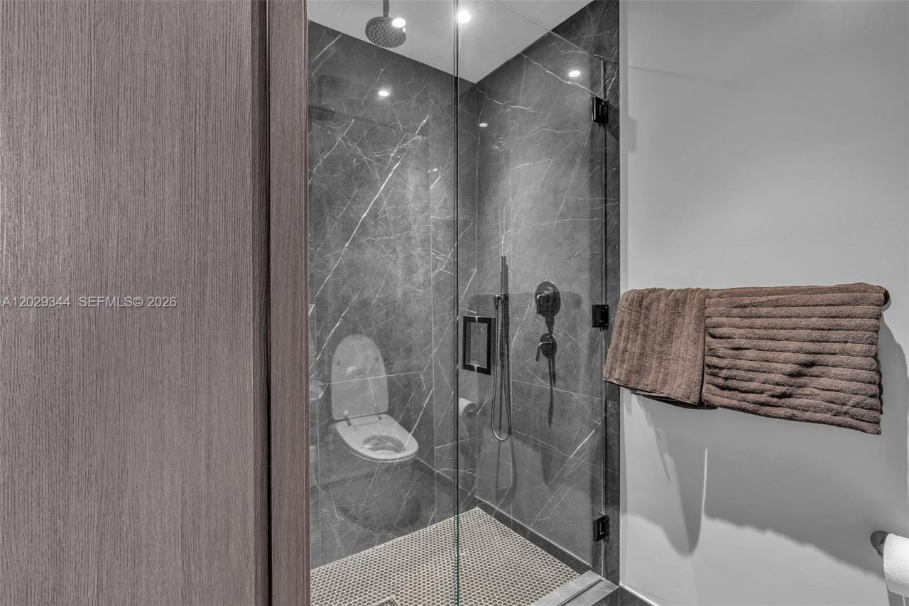 20 NE 11th St , Unit 2606A, Miami, FL 33132 Photo