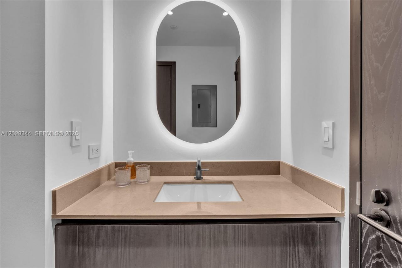 20 NE 11th St , Unit 2606A, Miami, FL 33132 Photo