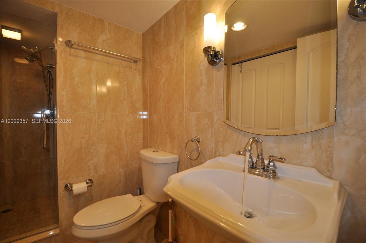 1865 S Ocean Dr , Unit 20H, Hallandale Beach, FL 33009 Photo
