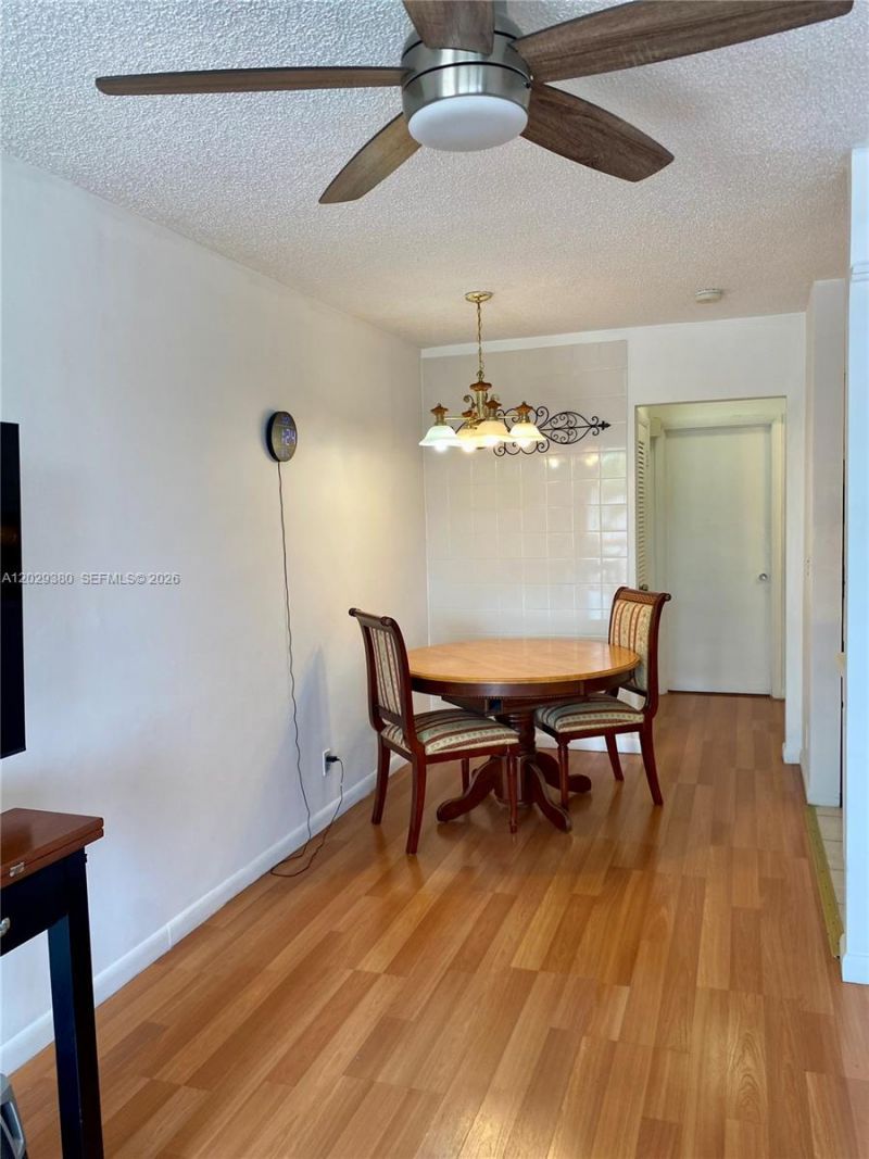 820 SW 11th Ave , Unit 15B, Hallandale Beach, FL 33009 Photo