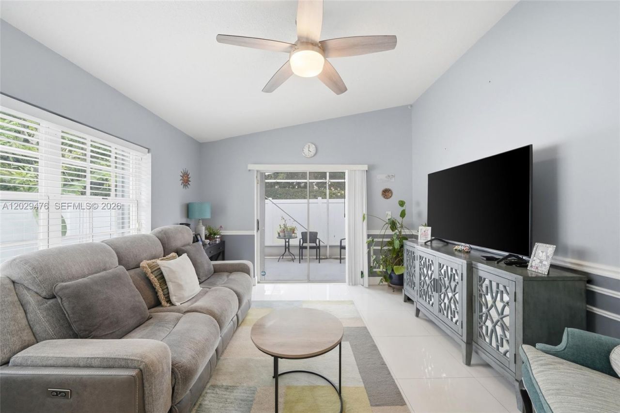 531 SW 176th Ave , Pembroke Pines, FL 33029 Photo
