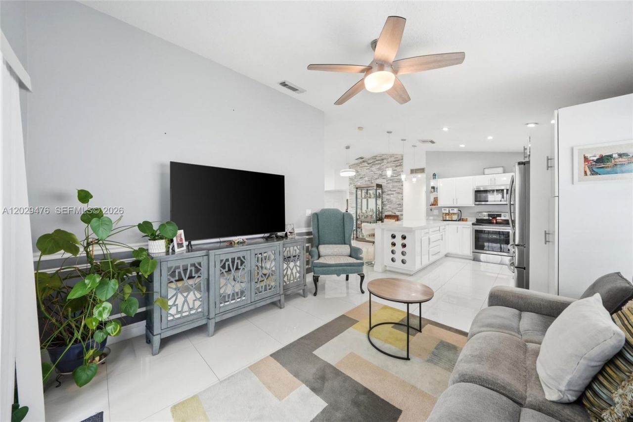 531 SW 176th Ave , Pembroke Pines, FL 33029 Photo