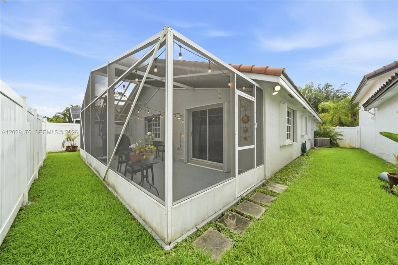 531 SW 176th Ave , Pembroke Pines, FL 33029 Photo
