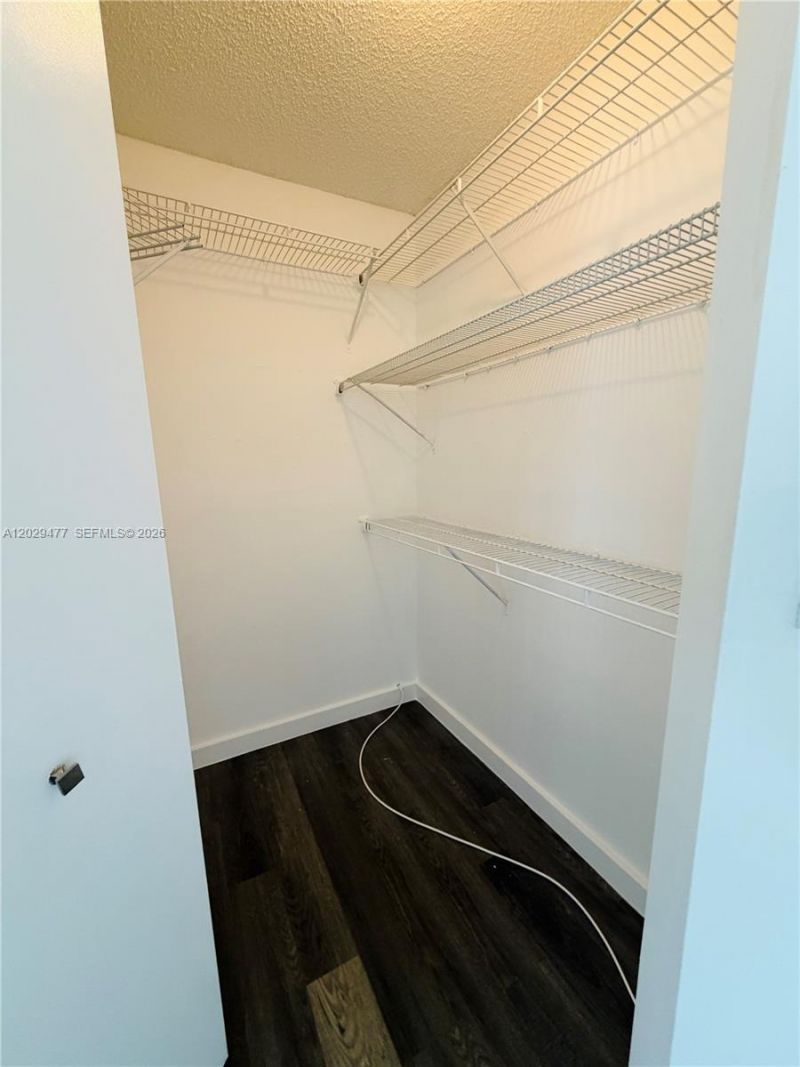 9429 Fontainebleau Blvd , Unit 201-33, Miami, FL 33172 Photo