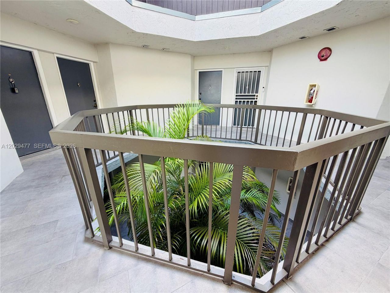 9429 Fontainebleau Blvd , Unit 201-33, Miami, FL 33172 Photo