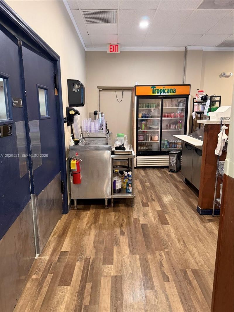 7462 Royal Palm Blvd , Margate, FL 33063 Photo