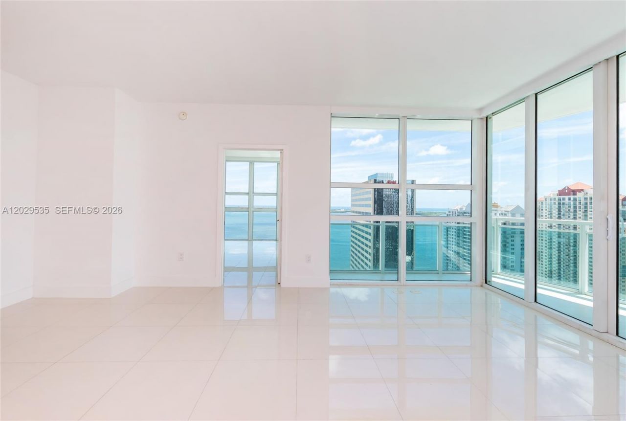 951 Brickell Ave, Unit 3210, Miami, FL 33131 Photo
