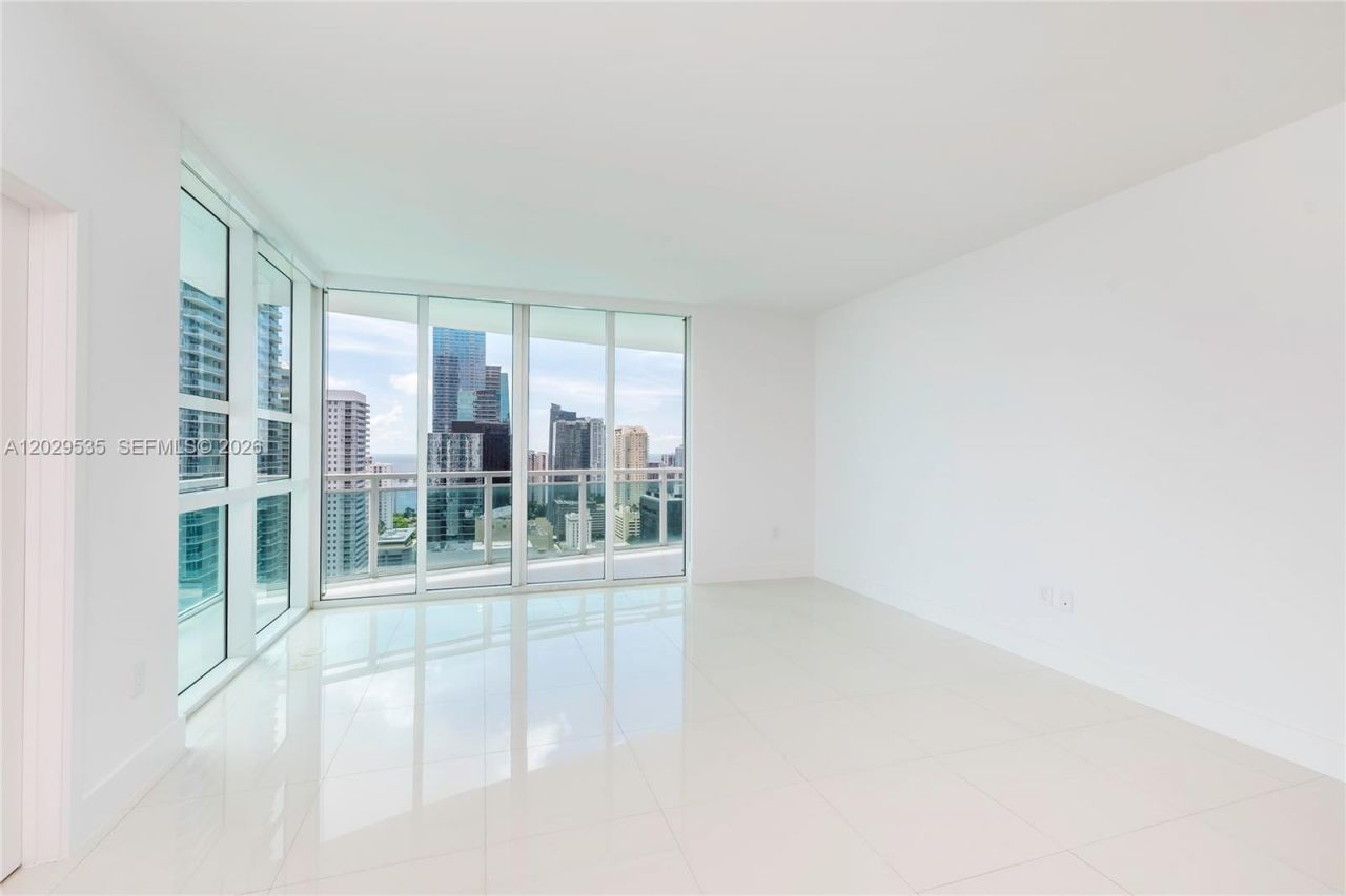 951 Brickell Ave, Unit 3210, Miami, FL 33131 Photo