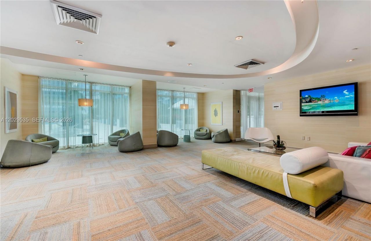 951 Brickell Ave, Unit 3210, Miami, FL 33131 Photo