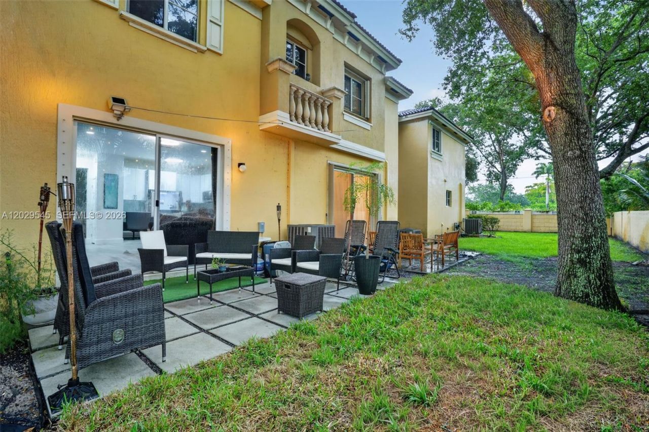 8904 SW 19th St , Miramar, FL 33025 Photo