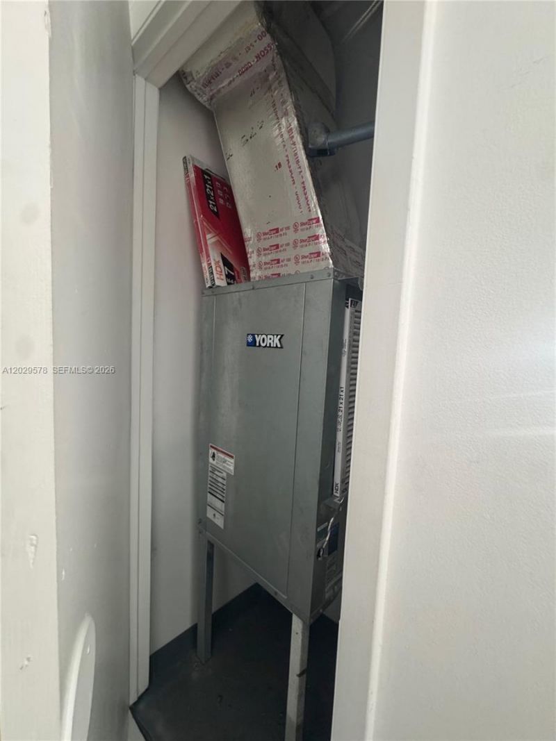 50 Biscayne Blvd , Unit 2707, Miami, FL 33132 Photo