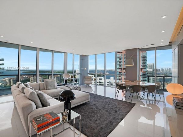 50 S Pointe Dr , Unit 2903, Miami Beach, FL 33139