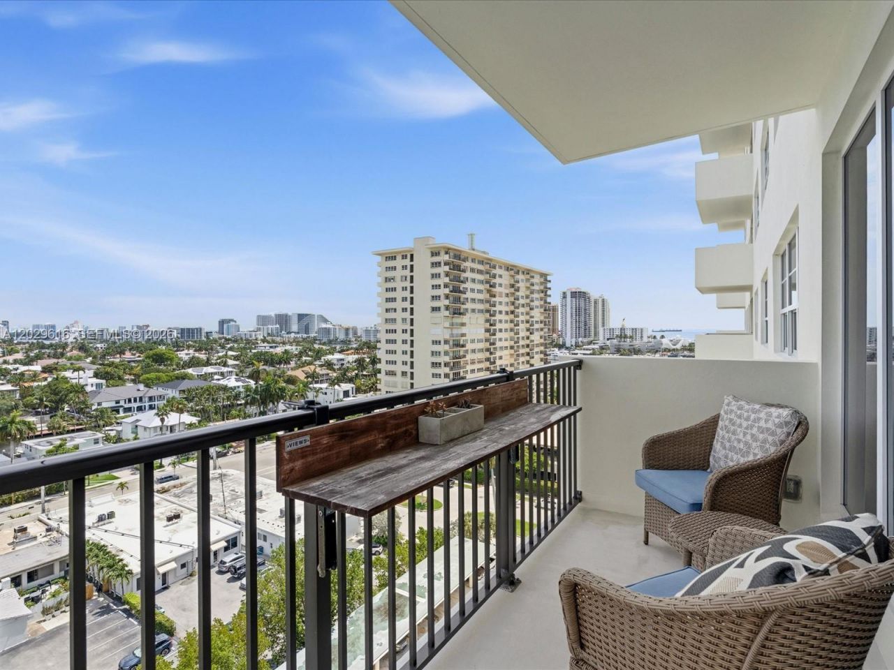 340 Sunset Dr , Unit 1407, Fort Lauderdale, FL 33301 Photo