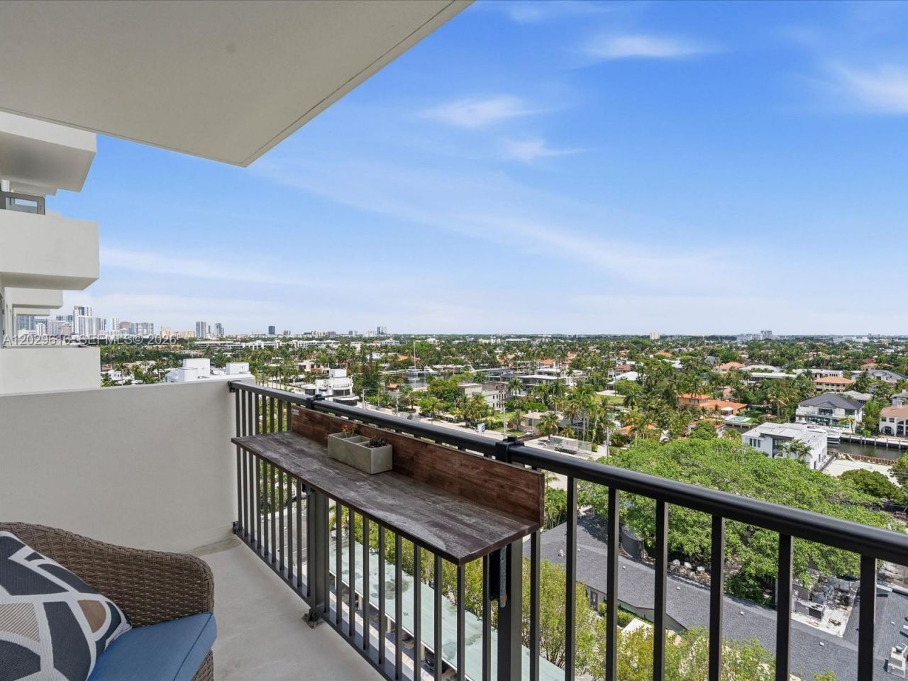 340 Sunset Dr , Unit 1407, Fort Lauderdale, FL 33301 Photo